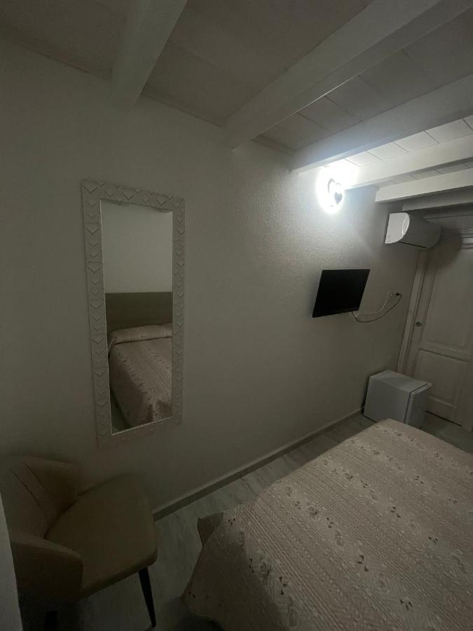 Bed and Breakfast La Perla Del Mare 2 Ла-Калетта Экстерьер фото