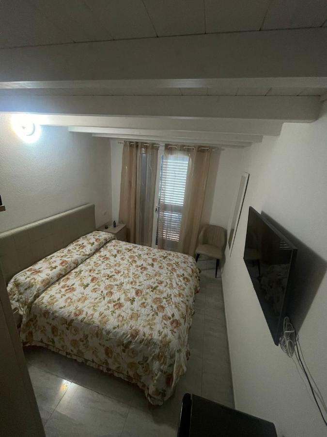 Bed and Breakfast La Perla Del Mare 2 Ла-Калетта Экстерьер фото